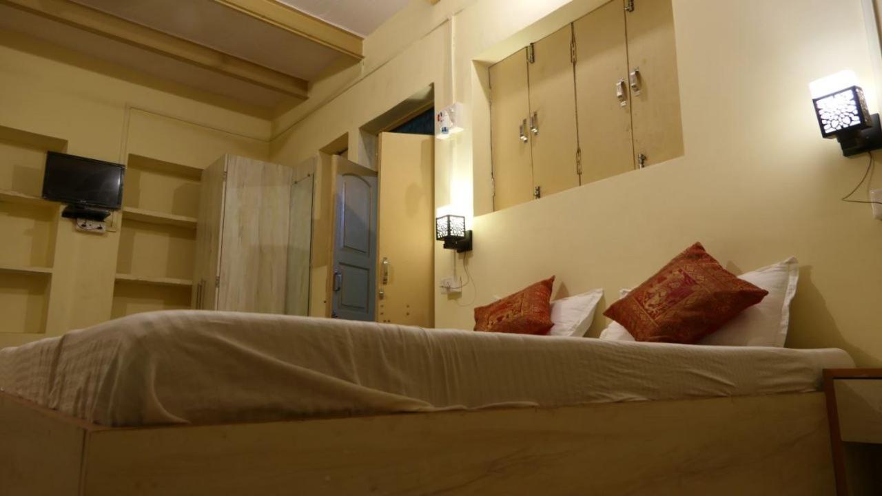 Yogi Soul Hotel Varanasi Exterior foto